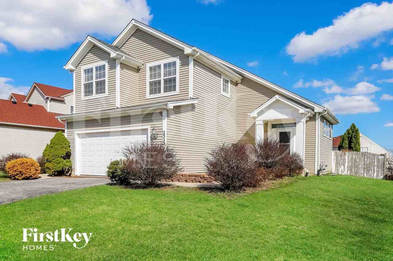 2325 N Salem Ln - Photo 2 of 15