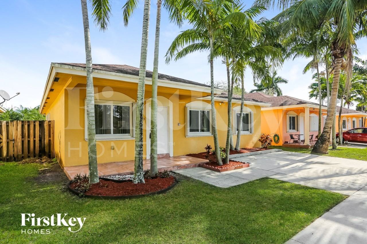 213 Swplace - Photo 2 of 15