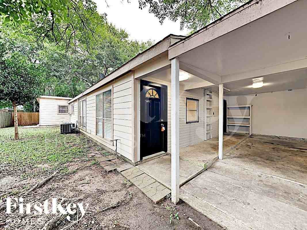 2009 Tremont Ct - Photo 2 of 16