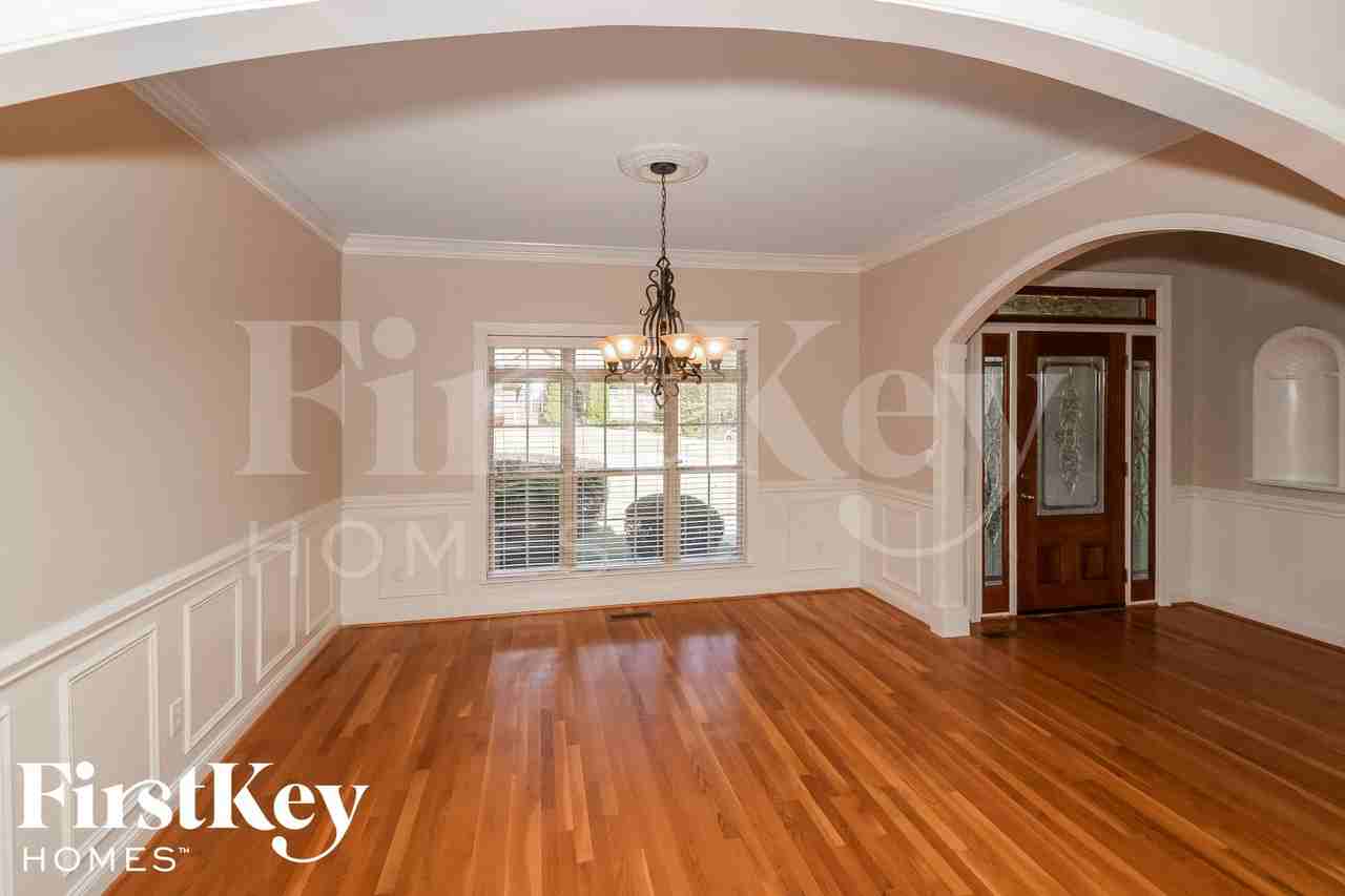 1819 Winnepeg Cir - Photo 4 of 15