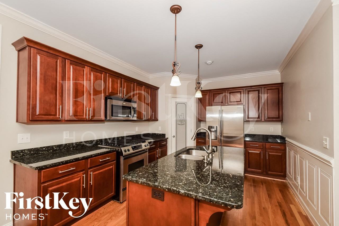 1819 Winnepeg Cir - Photo 5 of 15