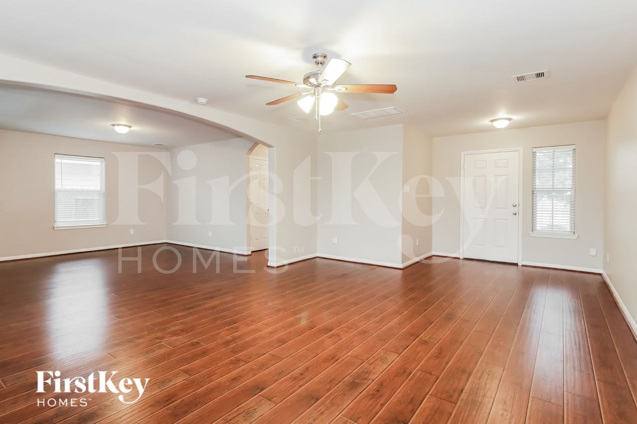 17203 Osprey Landing Dr - Photo 3 of 15