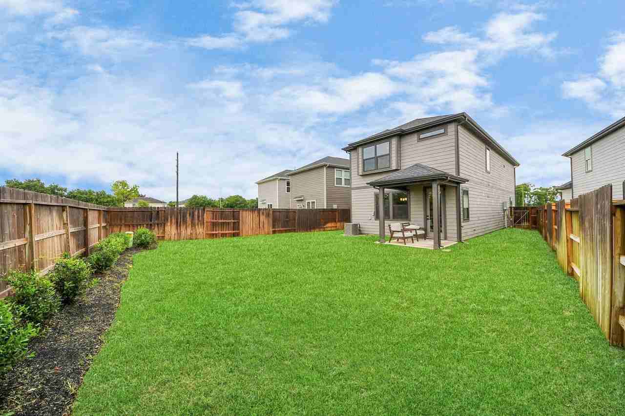 Revolution Way - Photo 4 of 8