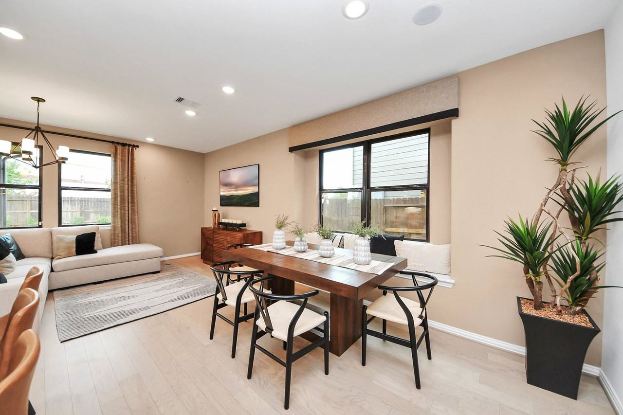 Revolution Way - Photo 7 of 8