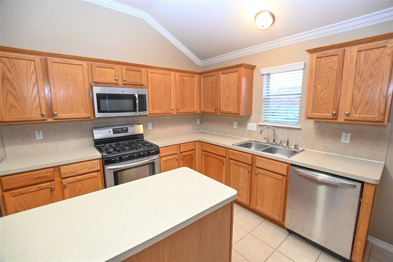 Promenade Ln - Photo 7 of 8