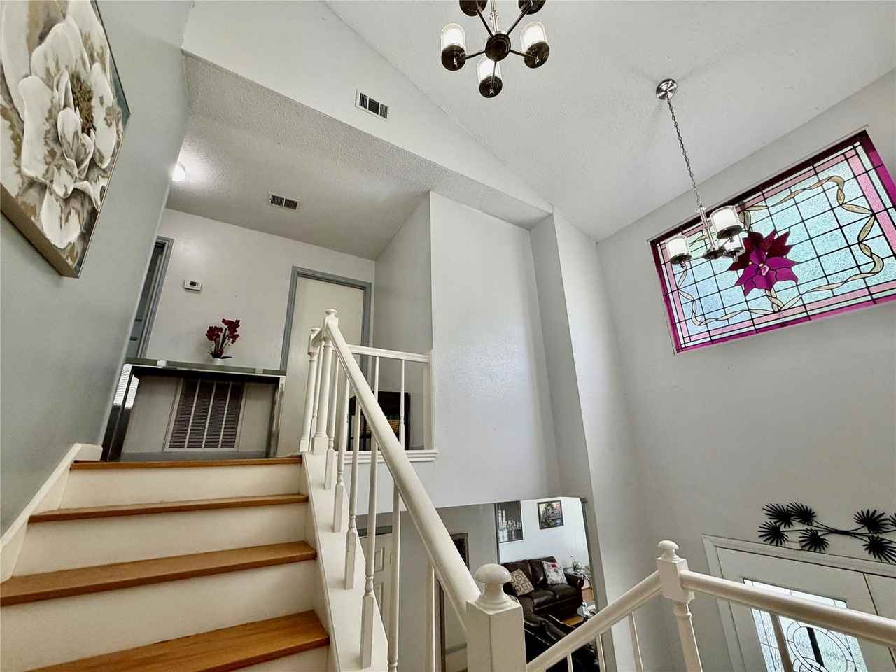 Chasehill Dr - Photo 2 of 8