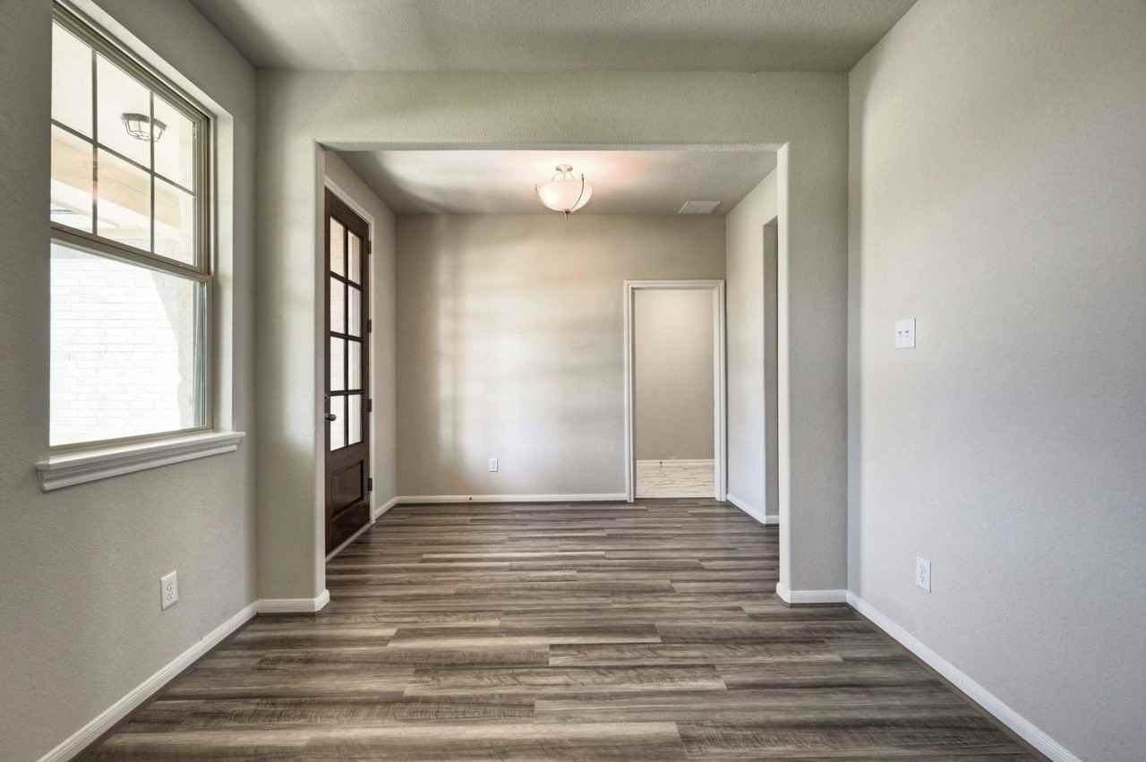 Blue Abbot Dr - Photo 4 of 8