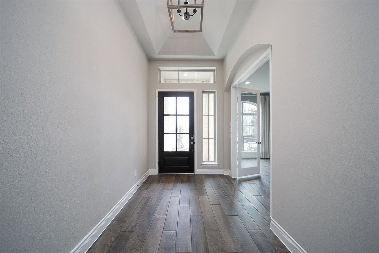 Azalea Crossing Ct - Photo 2 of 8