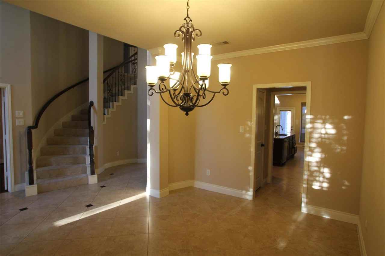 Biscayne Lake Dr - Photo 5 of 8