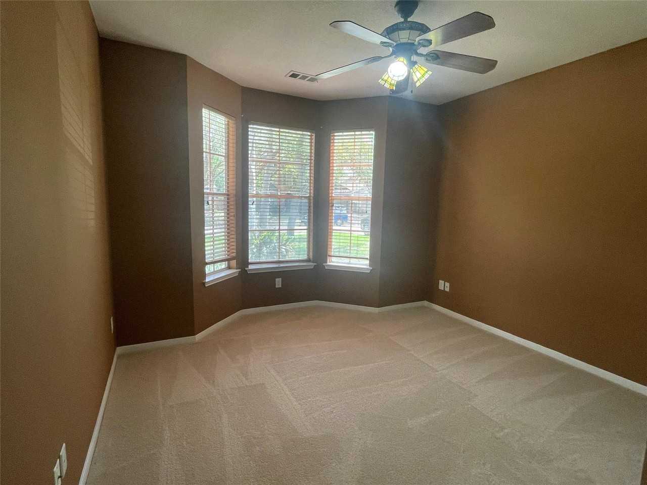 Velasco Ct - Photo 7 of 8