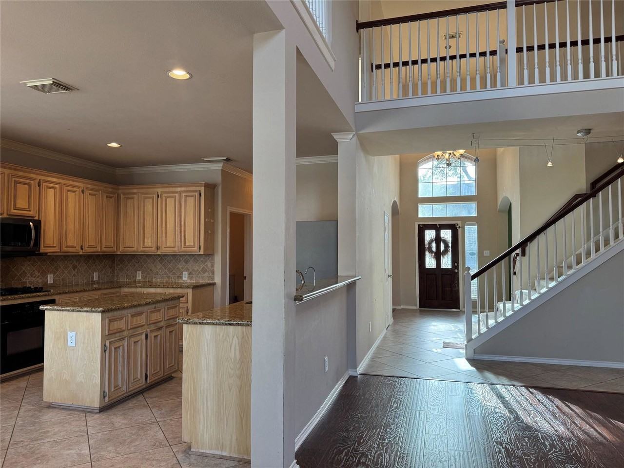 Echo Harbor Dr - Photo 6 of 8