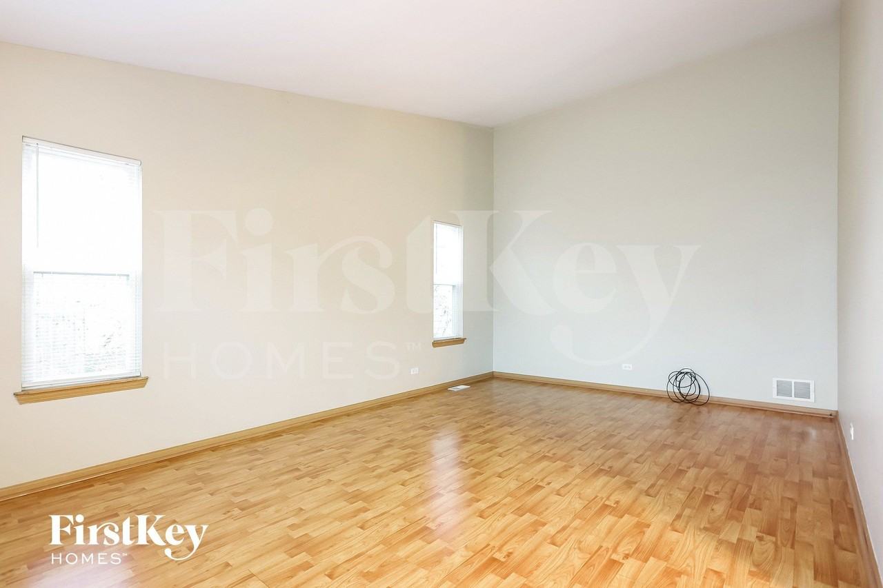 11730 Niagra Ln - Photo 7 of 15