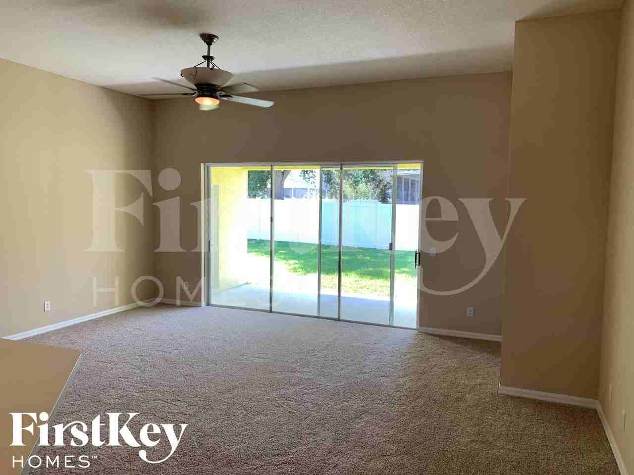 11703 Grove Arcade Dr - Photo 2 of 14