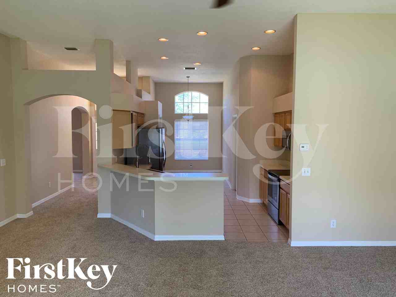 11703 Grove Arcade Dr - Photo 3 of 14