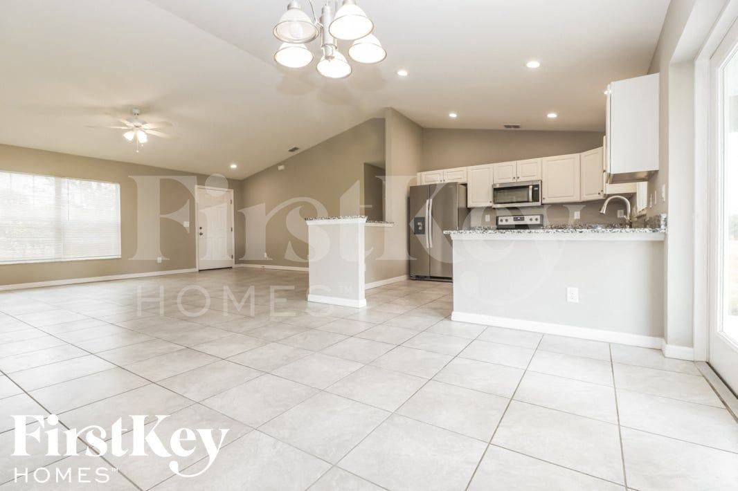 10379 Grail Ave - Photo 5 of 16