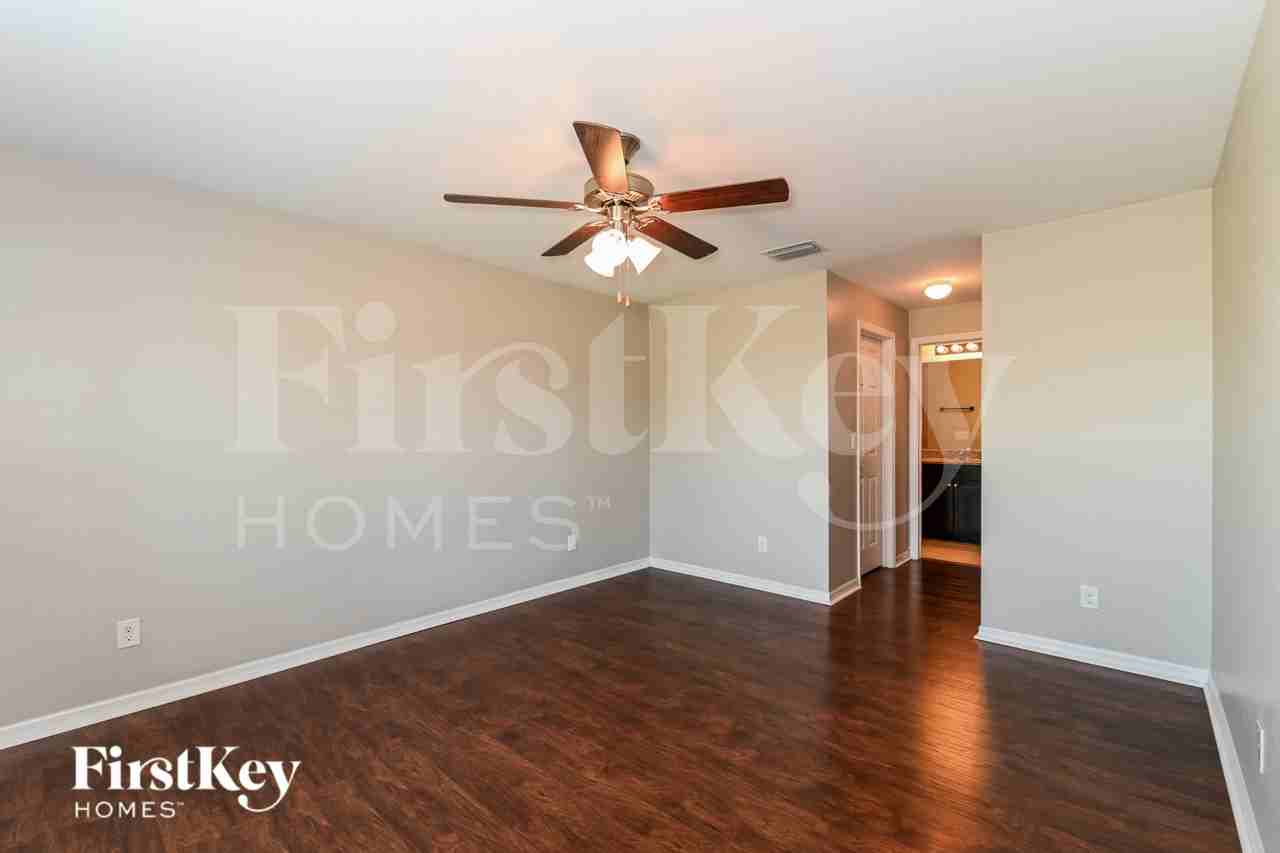 1023 Nw 22nd Ter - Photo 7 of 16