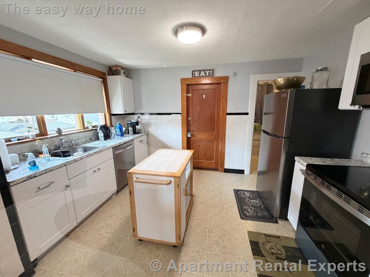 130 Bonner Ave - Photo 3 of 10