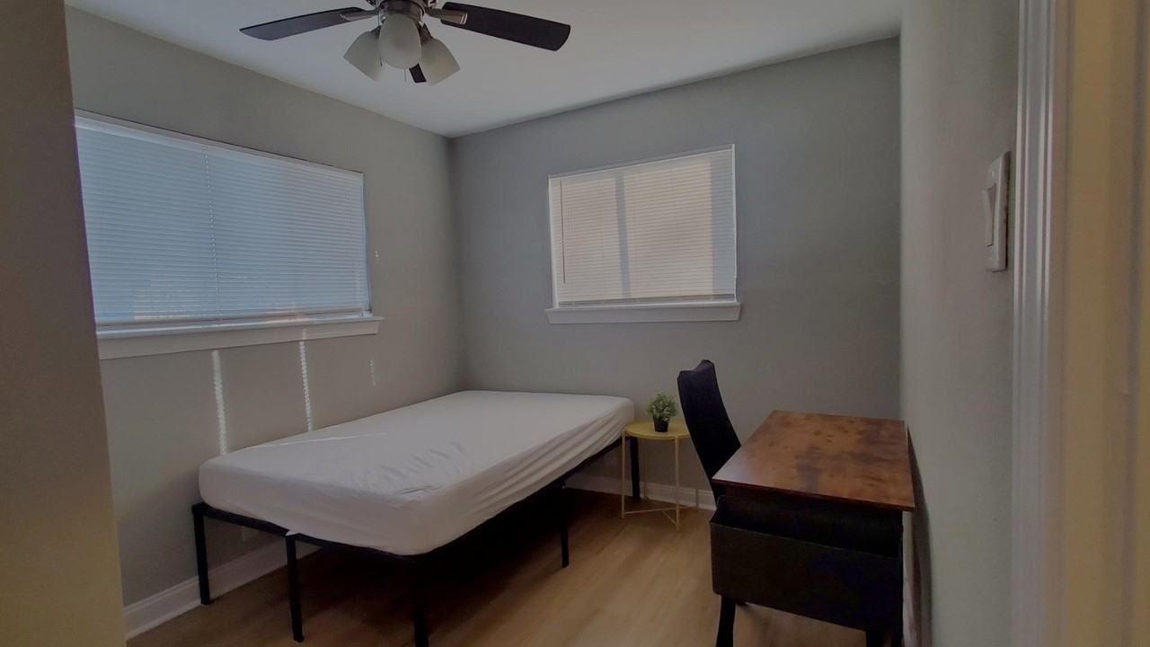 Keystone St - Photo 7 of 10