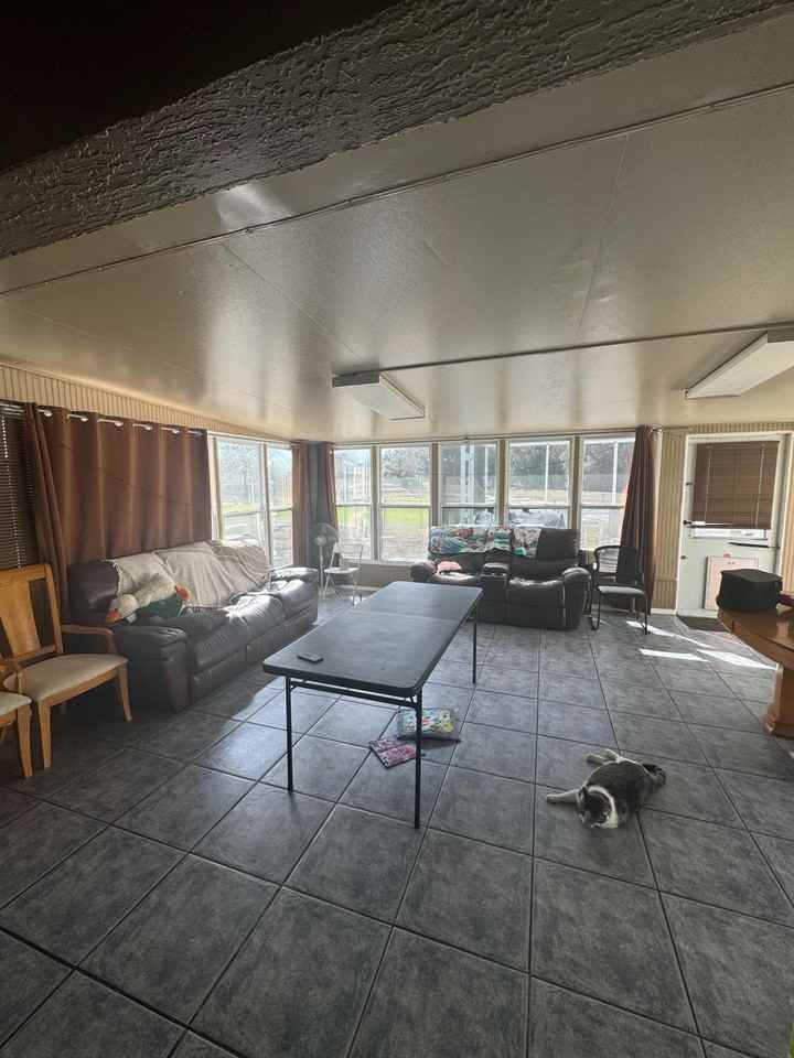 Bordeaux Blvd - Photo 2 of 13