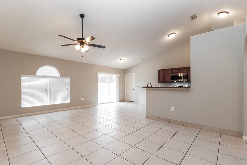 1932 Peridot Cir - Photo 5 of 15