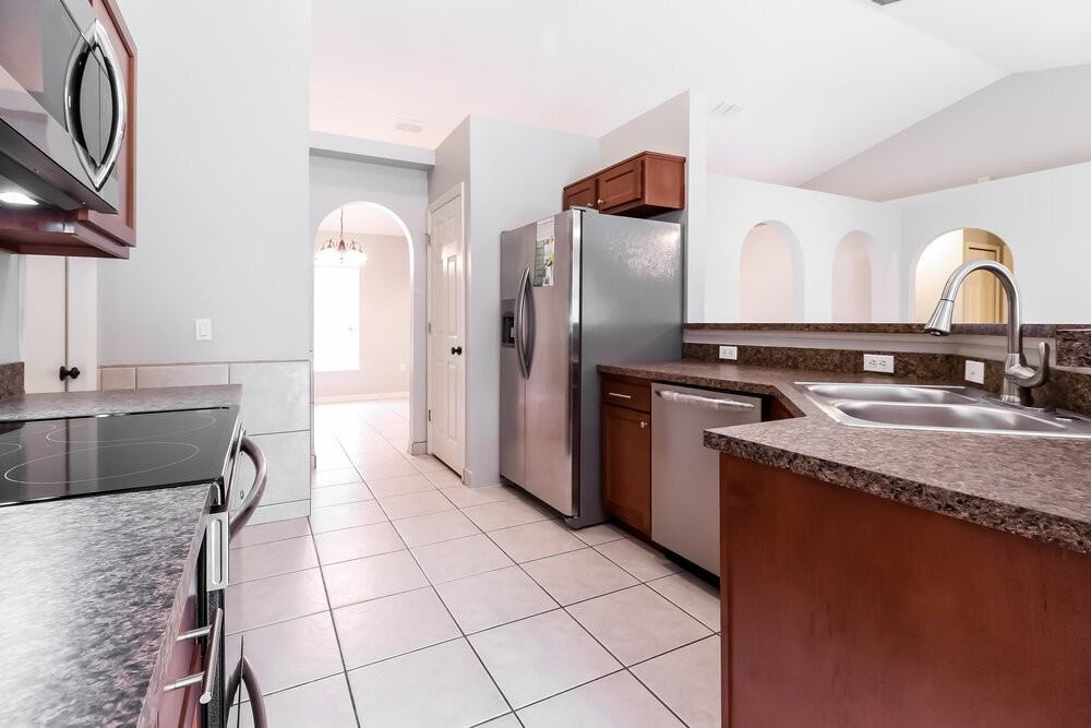 1932 Peridot Cir - Photo 6 of 15