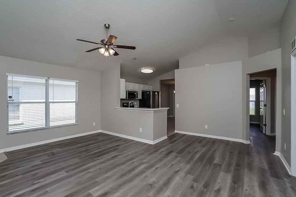 14943 Deer Meadow Dr - Photo 3 of 16