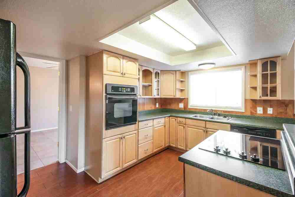 119 S Cottonwood St - Photo 6 of 15