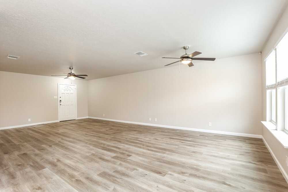 6323 Wild Flower Way - Photo 5 of 17