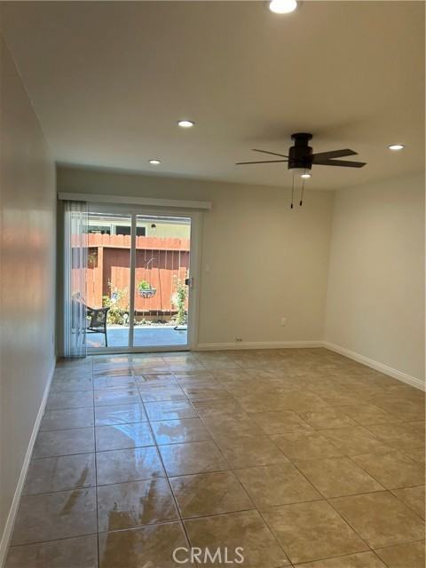 7112 Heil Ave - Photo 3 of 18