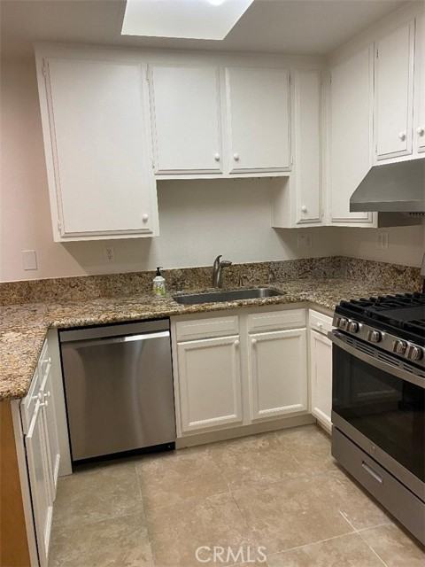 7112 Heil Ave - Photo 5 of 18