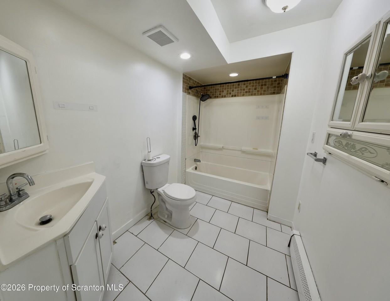 15 Frederick St - Photo 4 of 14