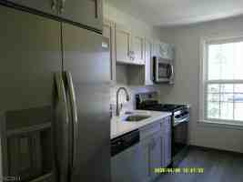 featured image of 7 Bashford Ave ##7b