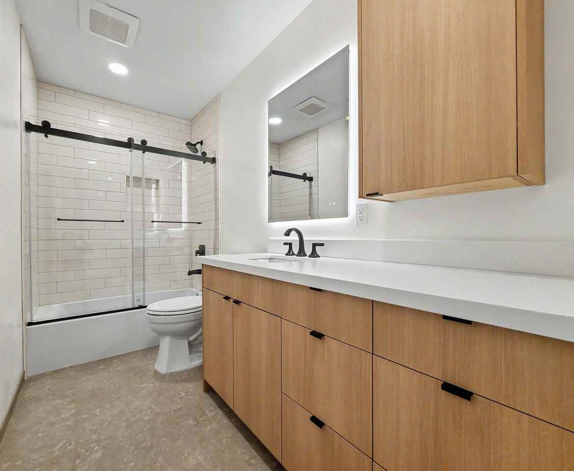 3538 S Hudson St - Photo 6 of 50