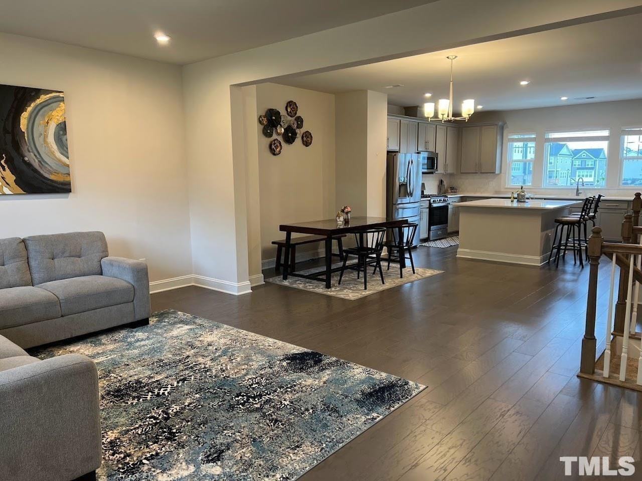 822 Amley Pl - Photo 2 of 20