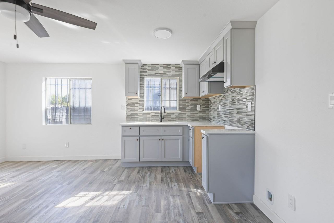 134 E 118th Pl - Photo 6 of 24