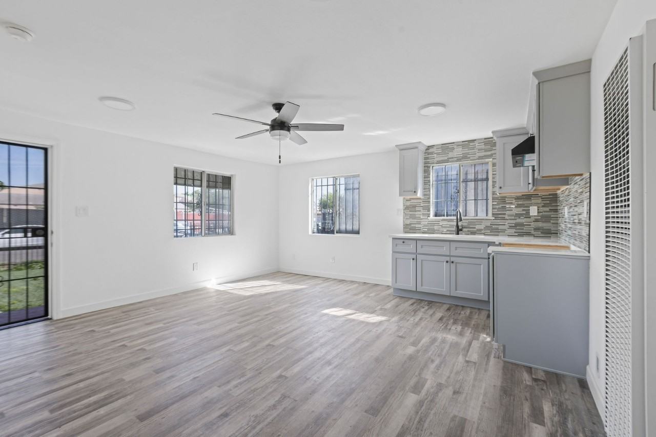 134 E 118th Pl - Photo 7 of 24