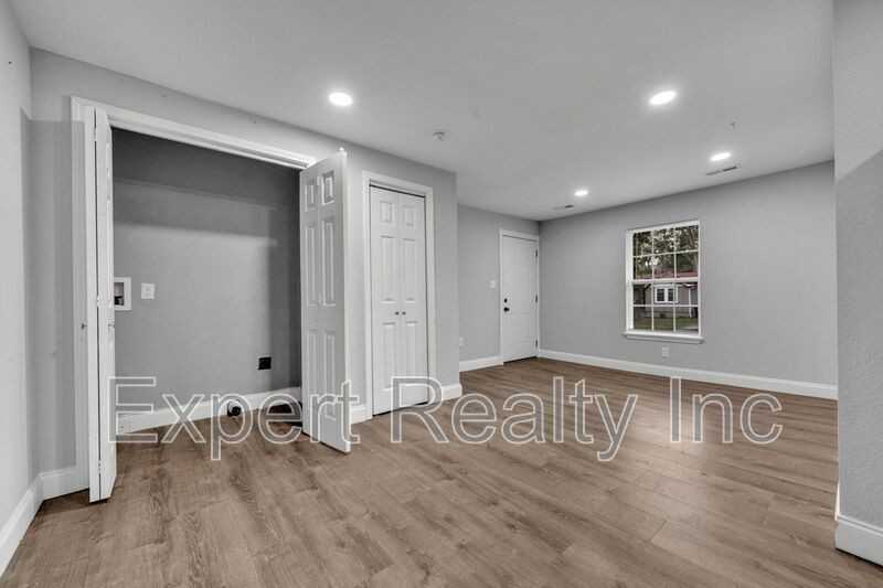532 Athens Ct - Photo 7 of 23