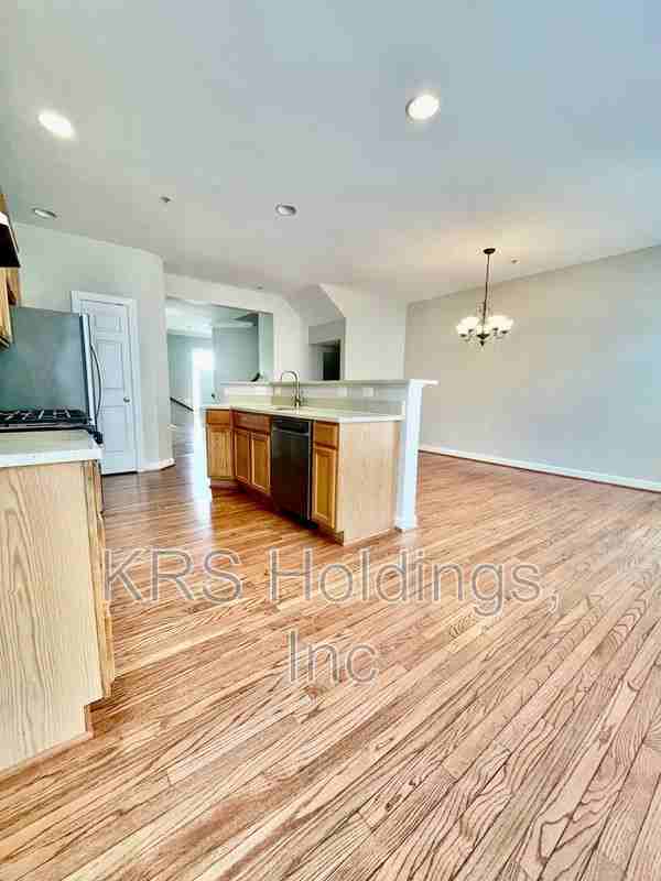 8175 Skelton Cir - Photo 4 of 26