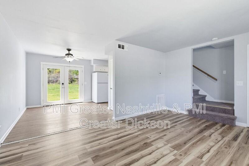 741 Mcpherson Dr - Photo 3 of 20