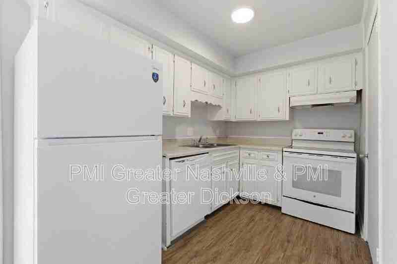 741 Mcpherson Dr - Photo 7 of 20