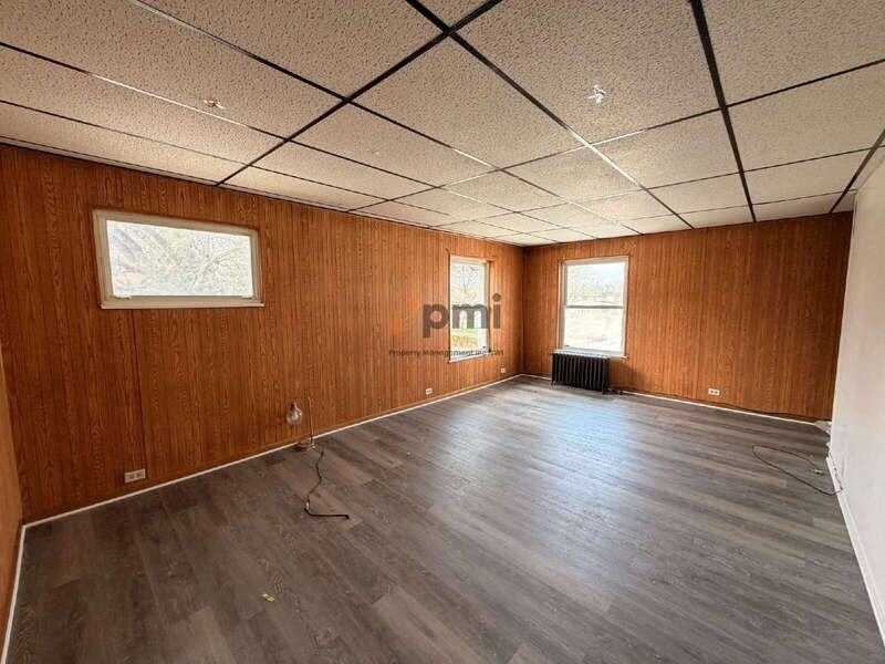 3 Waltham St Uppr - Photo 3 of 16