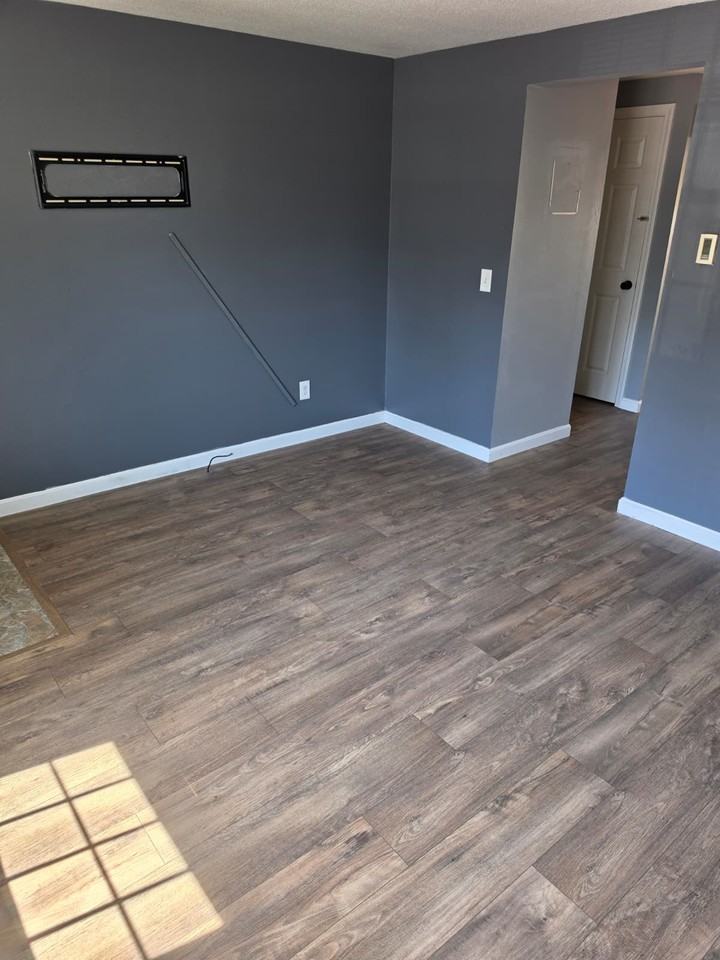 794 Court St #D - Photo 4 of 32
