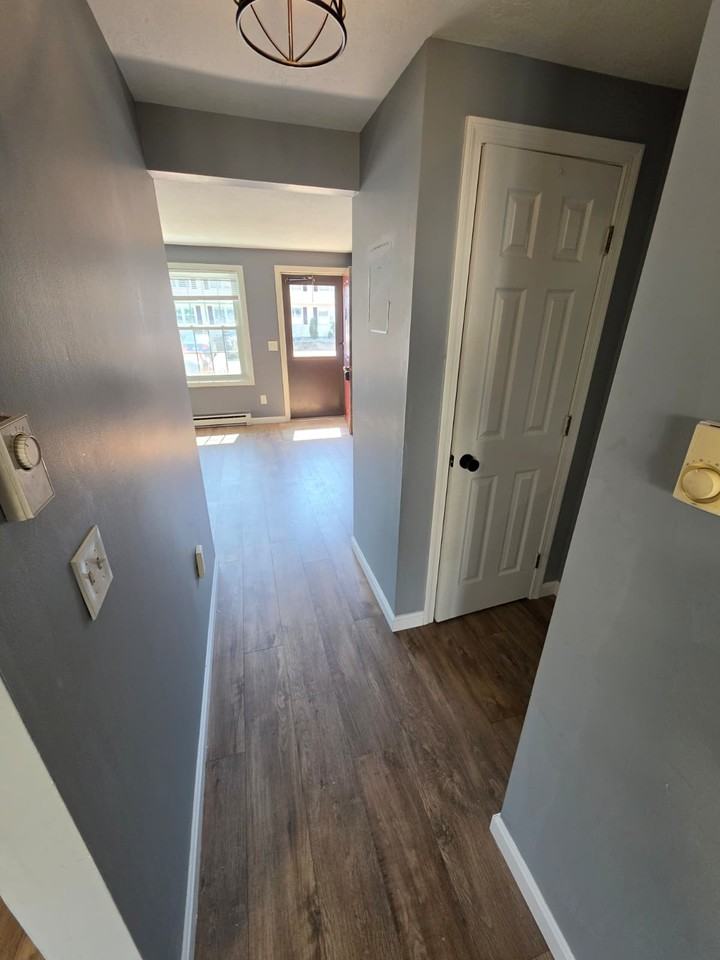 794 Court St #D - Photo 6 of 32