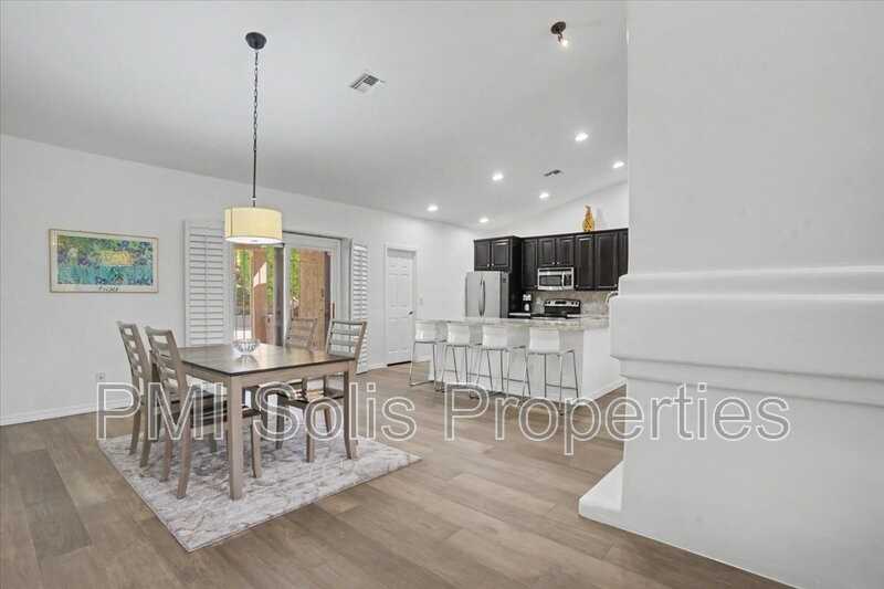 10198 E San Salvador Dr - Photo 5 of 21