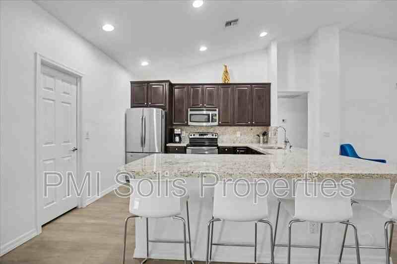 10198 E San Salvador Dr - Photo 7 of 21