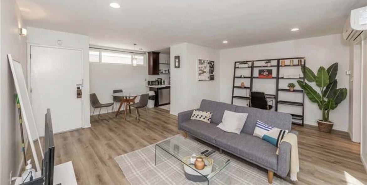 465 S Los Robles Ave #15 - Photo 5 of 13