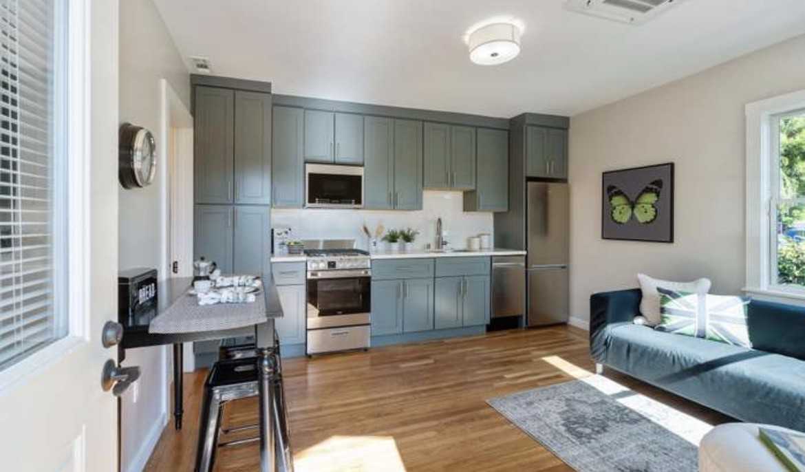 2949 King St - Photo 7 of 17