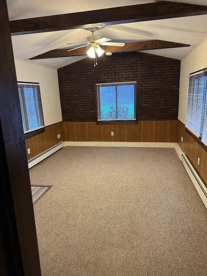 140 East St - Photo 4 of 10