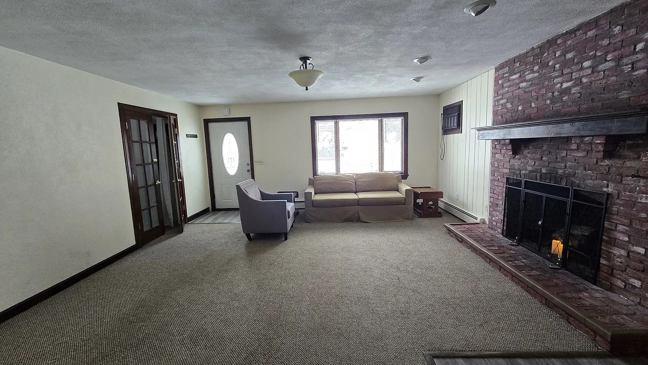 140 East St - Photo 5 of 10