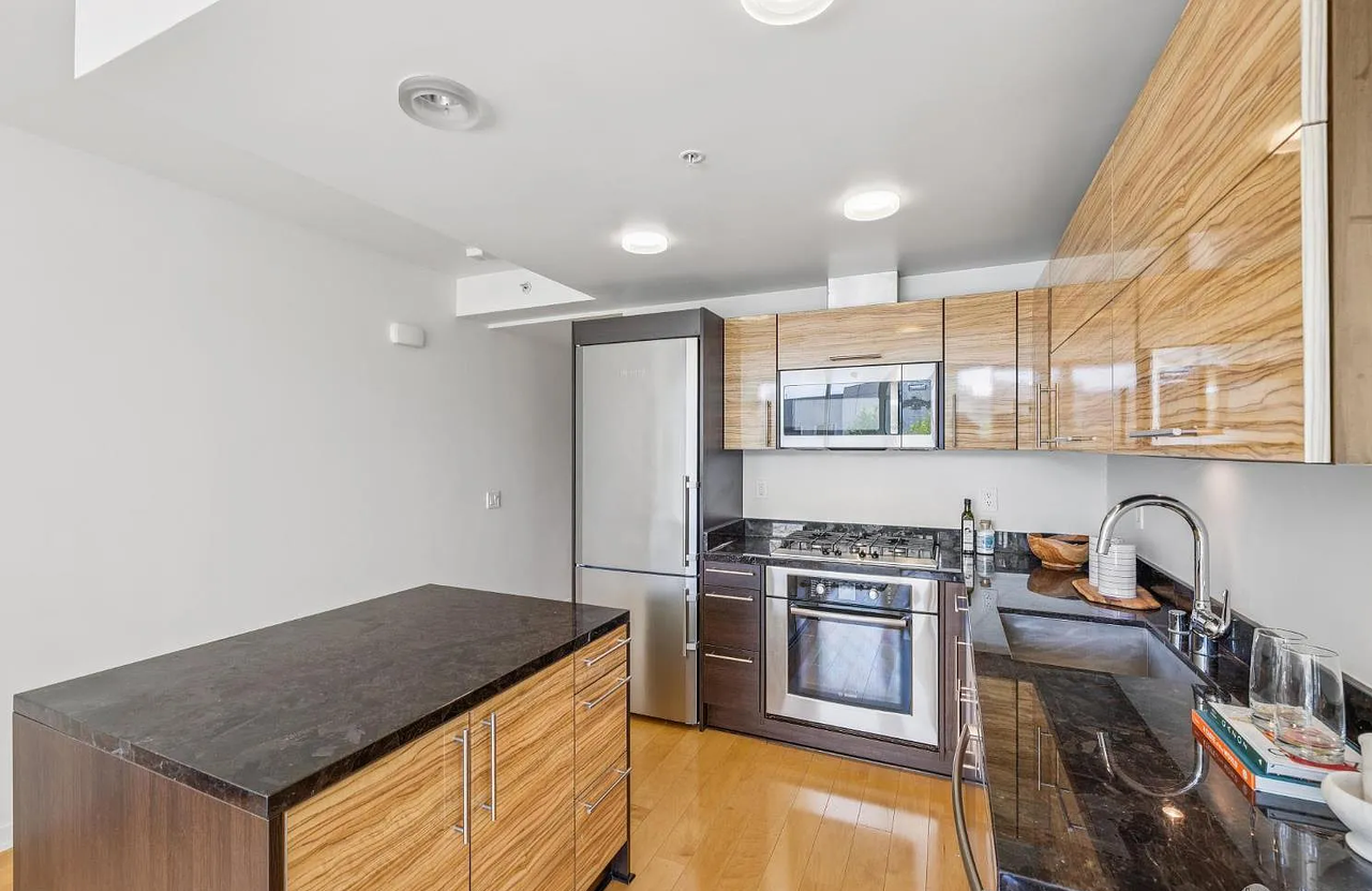 829 Folsom St #216 - Photo 6 of 27